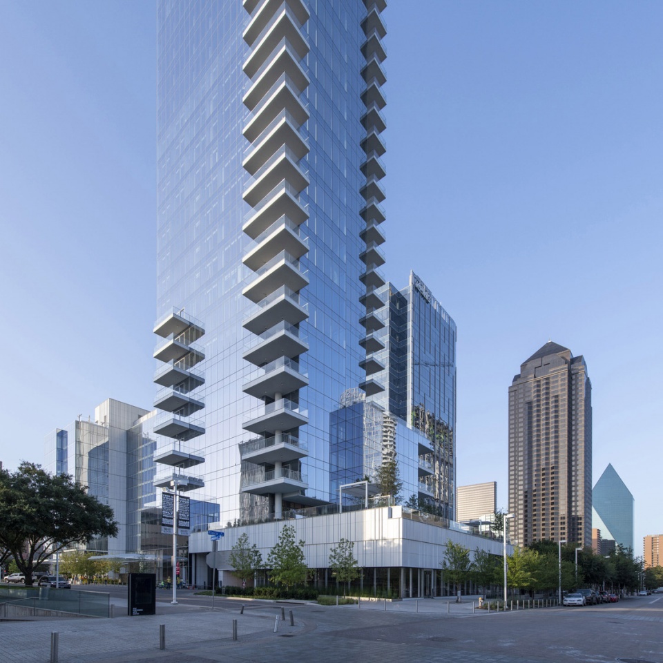 Hall Arts Hotel and Residences HKS