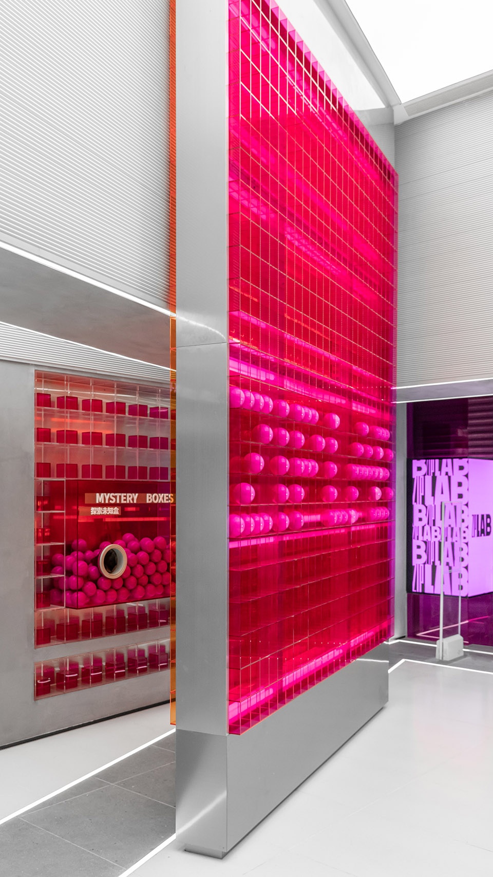 ziplab off line store china by pmt partners
