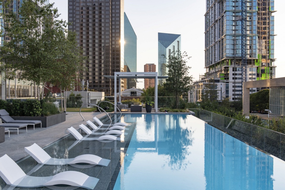 Hall Arts Hotel and Residences HKS