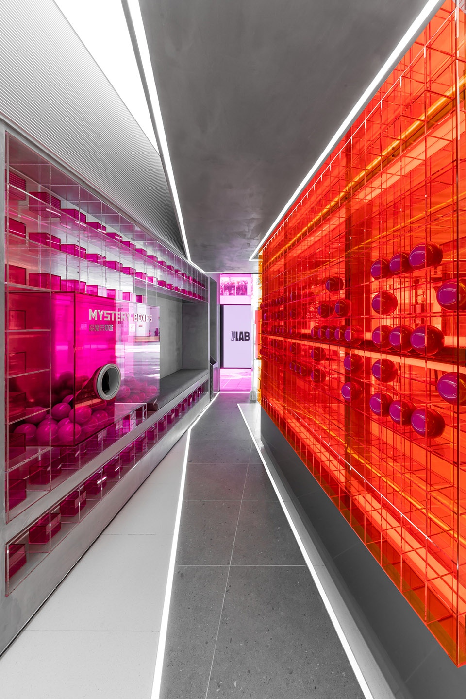 ziplab off line store china by pmt partners