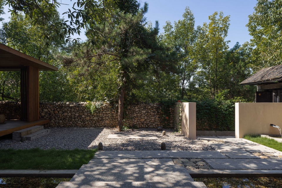 yimeng renjia no 2 courtyard resort china by grey space architects