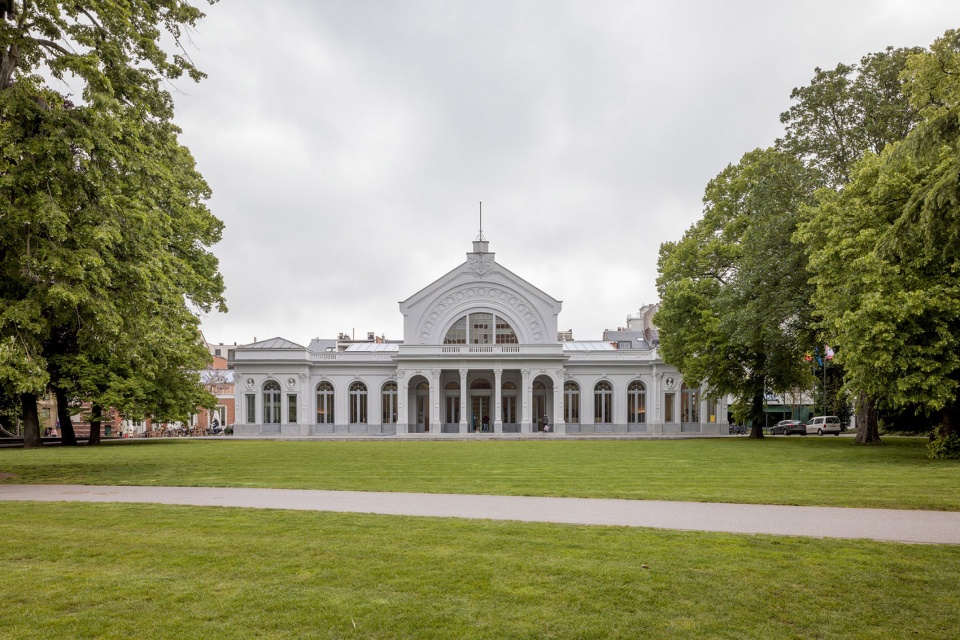 transformation de harmonie antwerp by atelier kempe thill