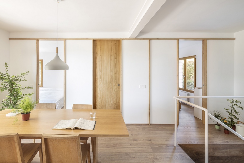 Costa Brava House by Roman Izquierdo Bouldstridge