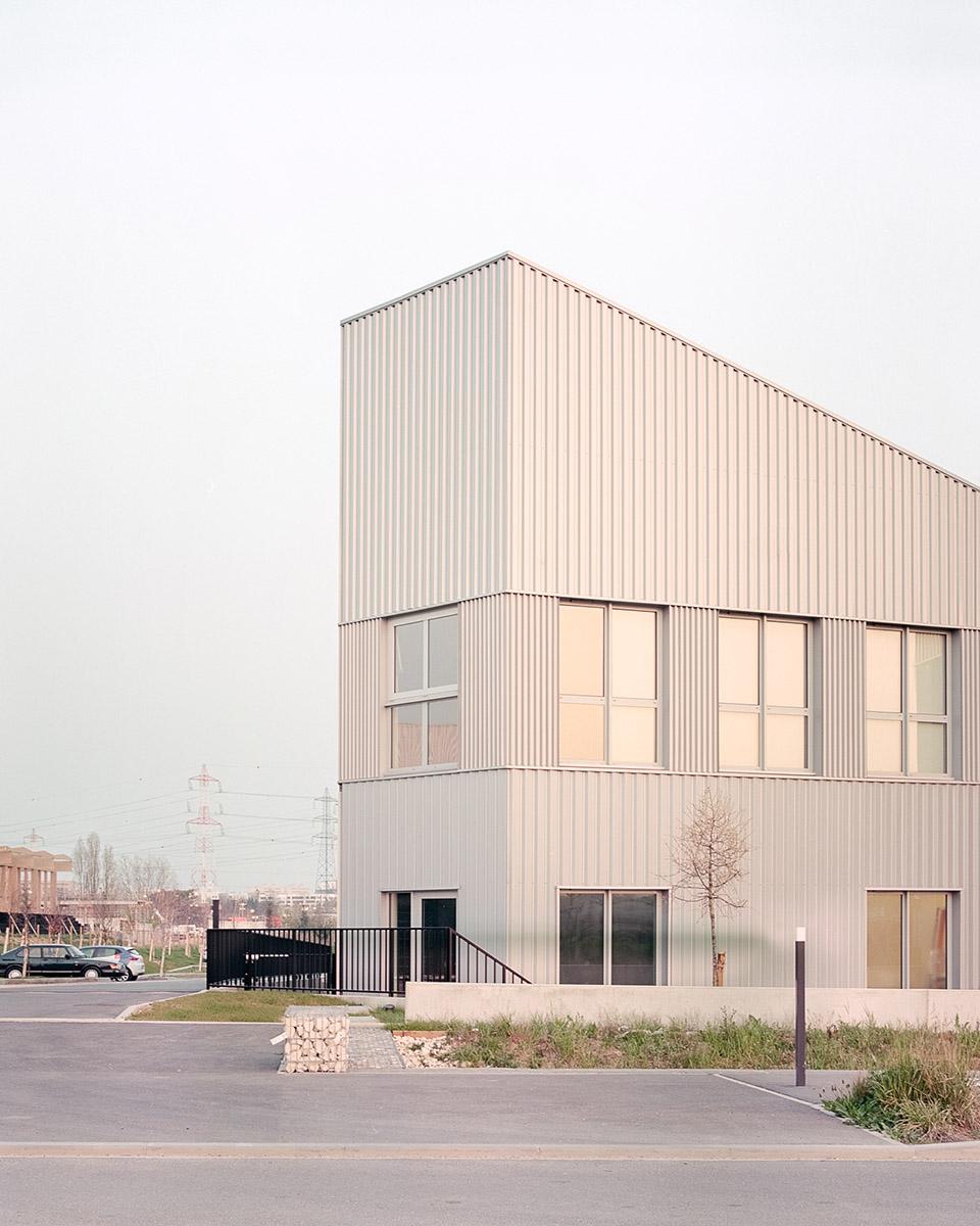 Urban Valley activity building and offices by Ateliers o s architectes