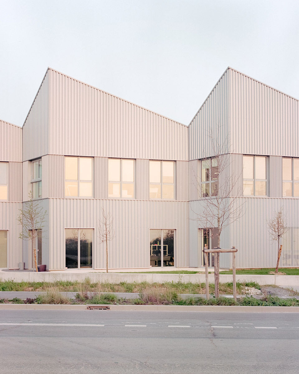 Urban Valley activity building and offices by Ateliers o s architectes
