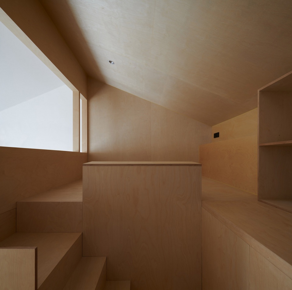 Hehefang Apartment Interior Renovation by Greyspace Architects