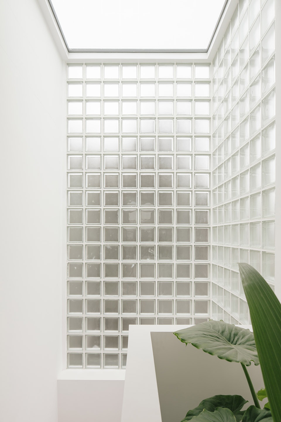 Maryland House by REMI C T Studio