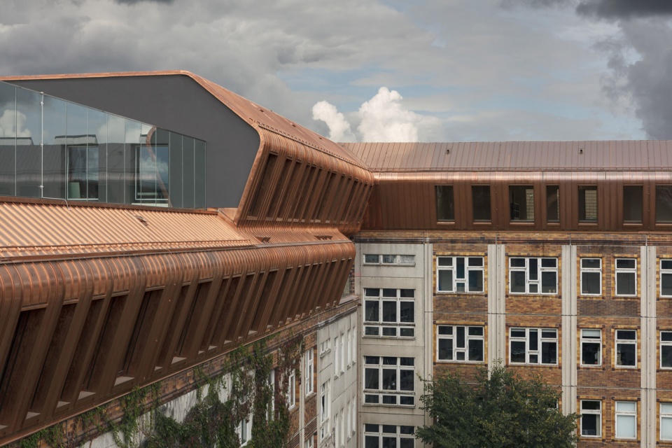 Berlin Metropolitan School by Sauerbruch Hutton