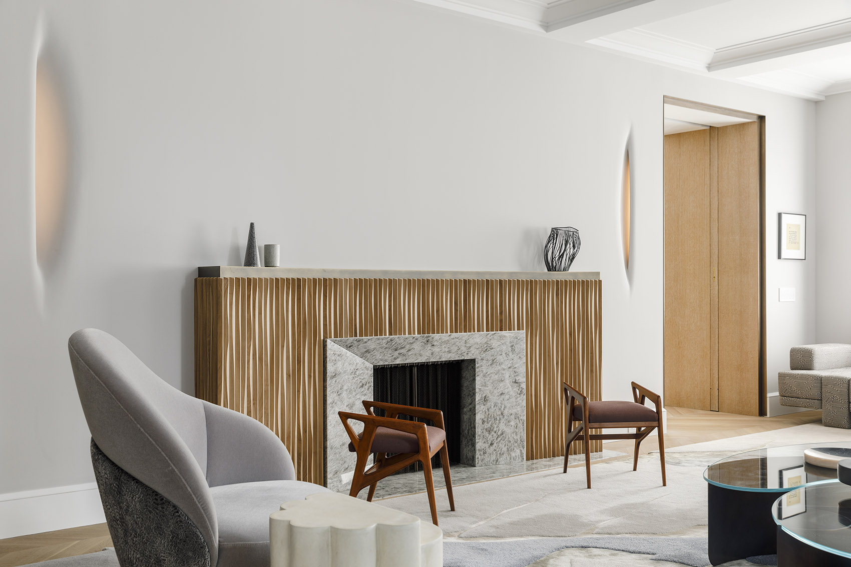renovation of a carnegie hill apartment by mkca