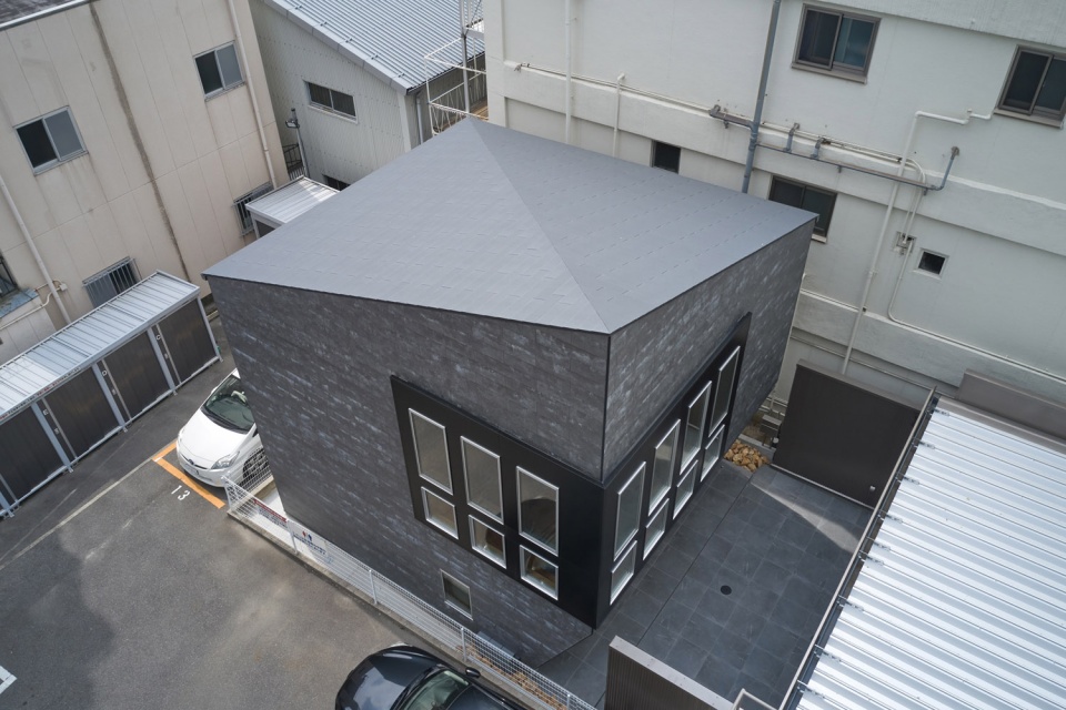 Tower parking and small office YOSHIHIRO KATO ATELIER