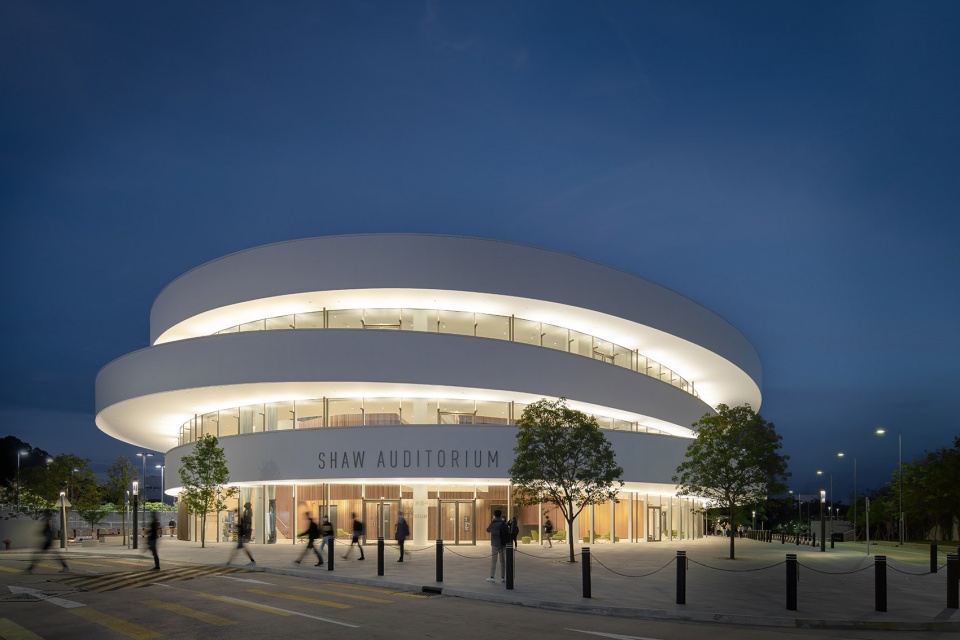 shaw auditorium hkust by henning larsen