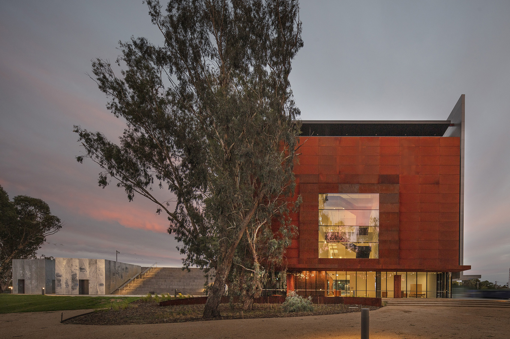 shepparton art museum by denton corker marshall