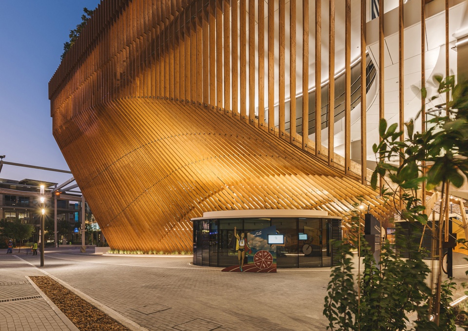 the green arch belgian pavilion at expo 2020 dubai by vincent callebaut architectures assar architects