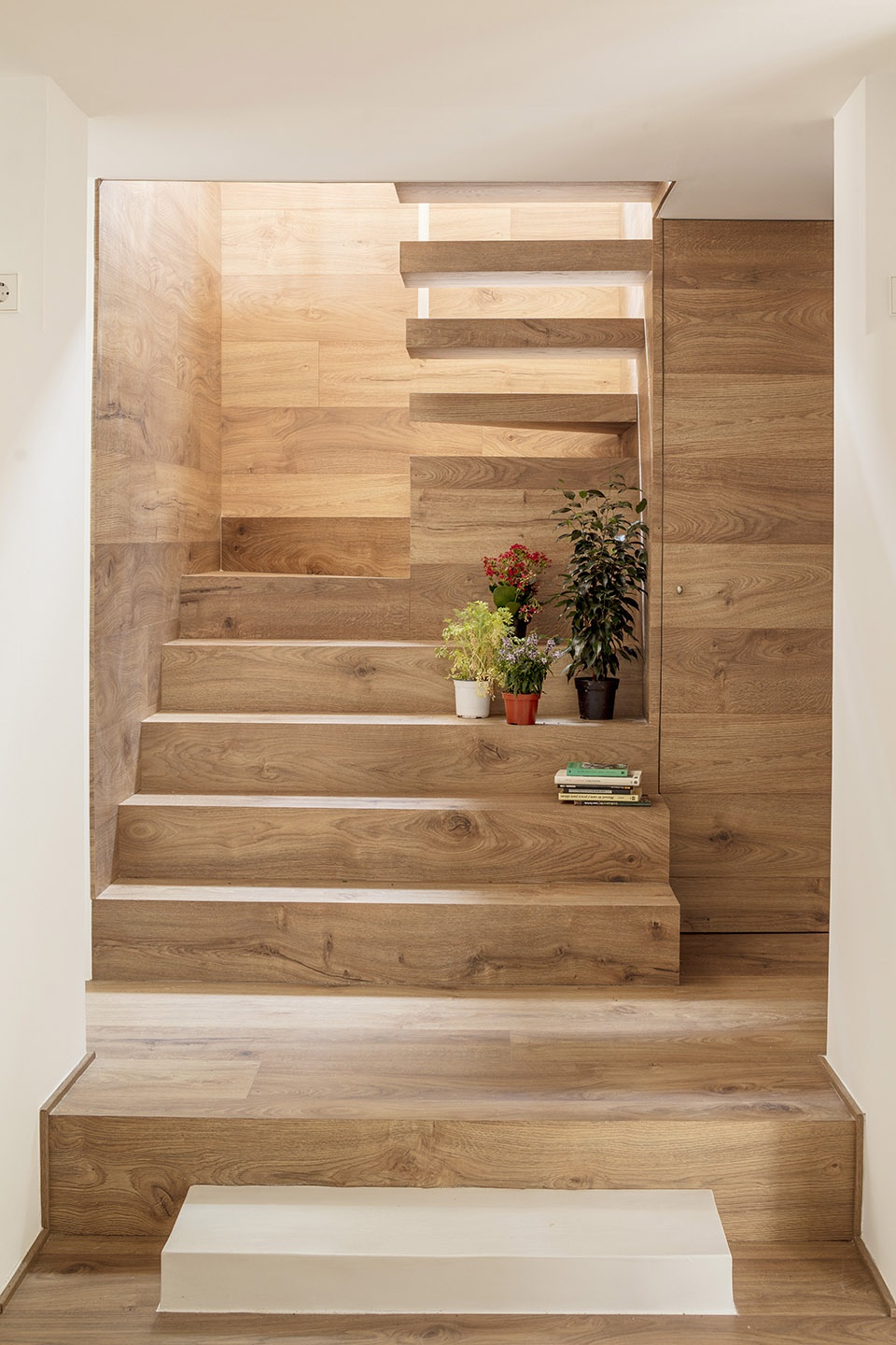 Costa Brava House by Roman Izquierdo Bouldstridge