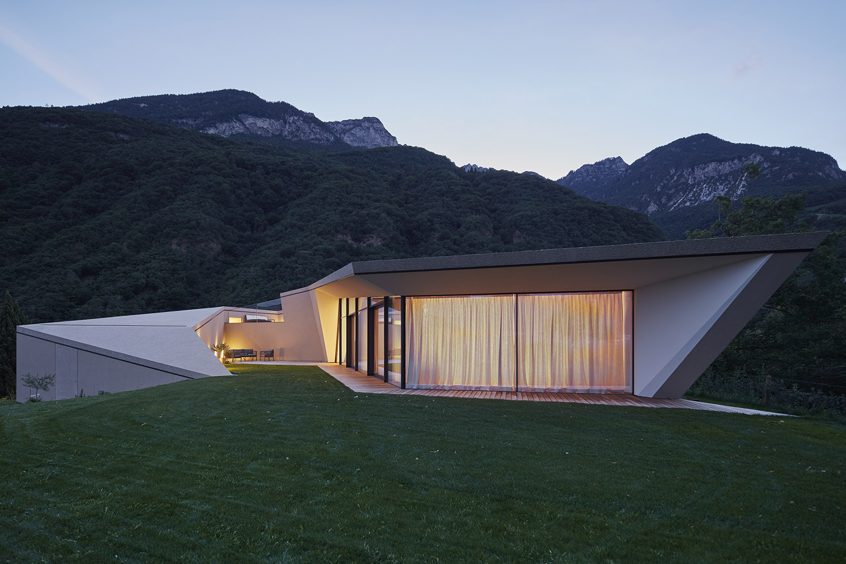 Kastelaz Hof by Peter Pichler Architecture