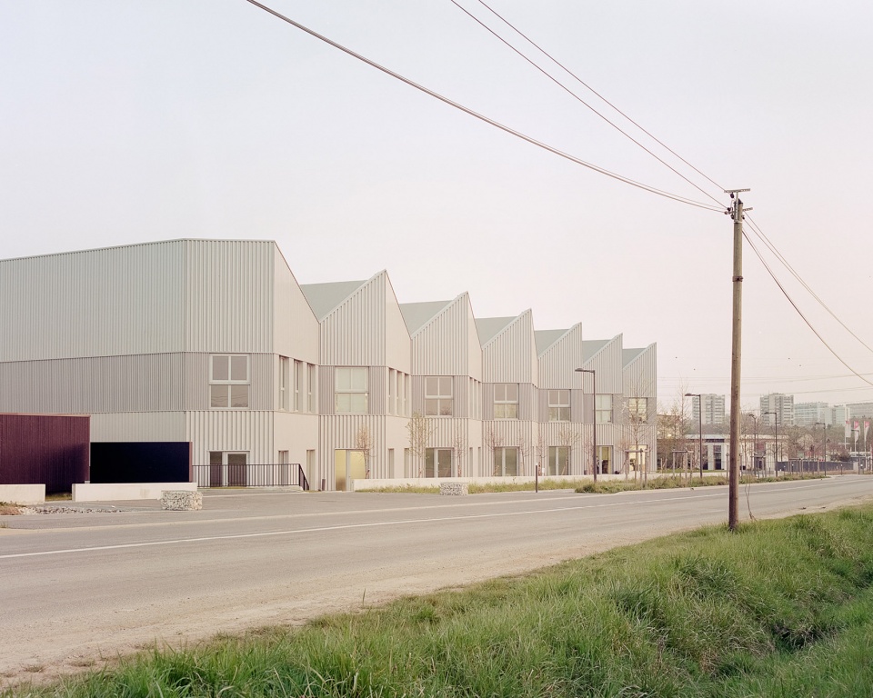 Urban Valley activity building and offices by Ateliers o s architectes