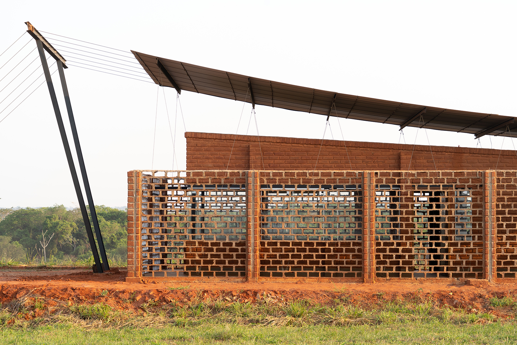 oficinas nordeste curuguaty by minimo comun arquitectura 2