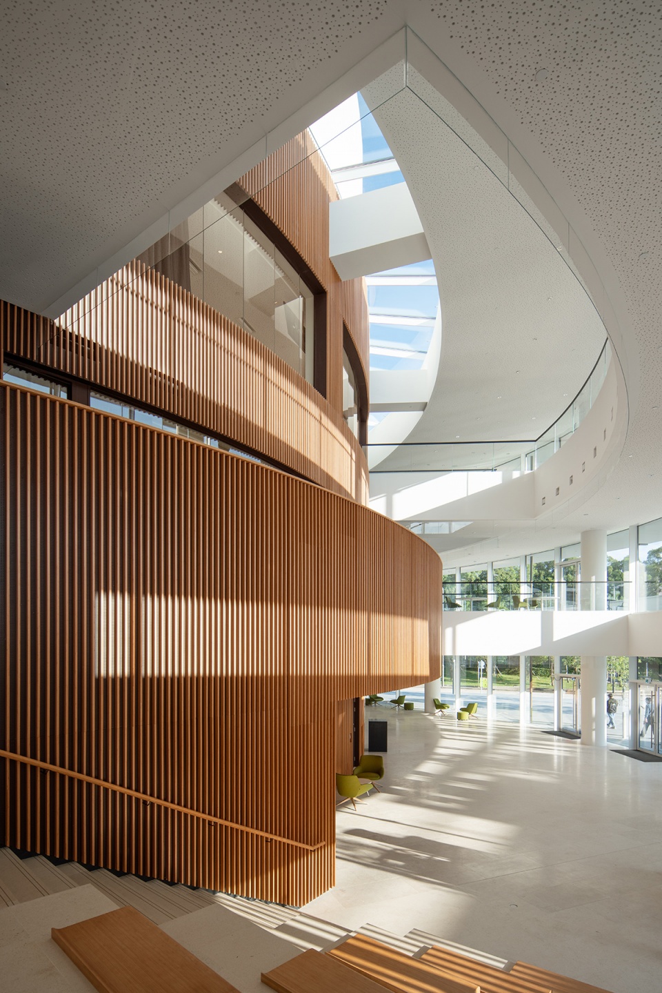 shaw auditorium hkust by henning larsen