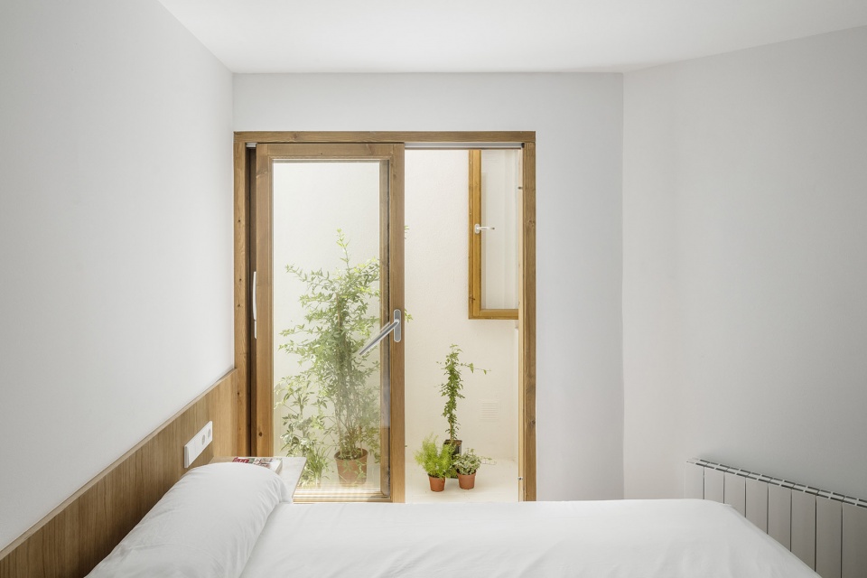 Costa Brava House by Roman Izquierdo Bouldstridge