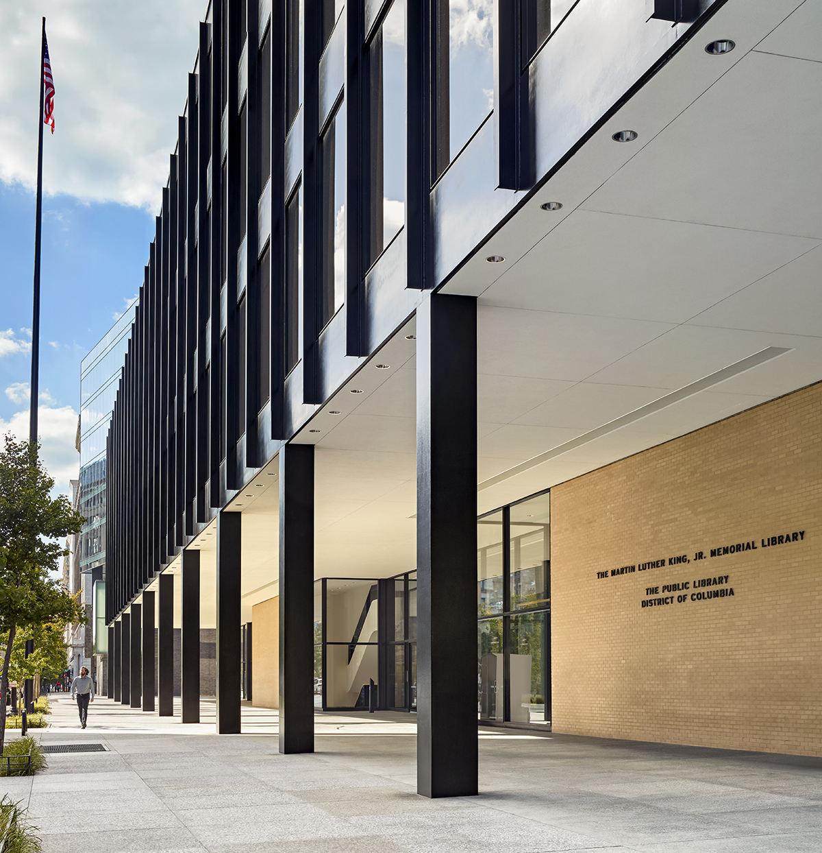 martin luther king jr memorial library reopens after a humanistic transformation by mecanoo