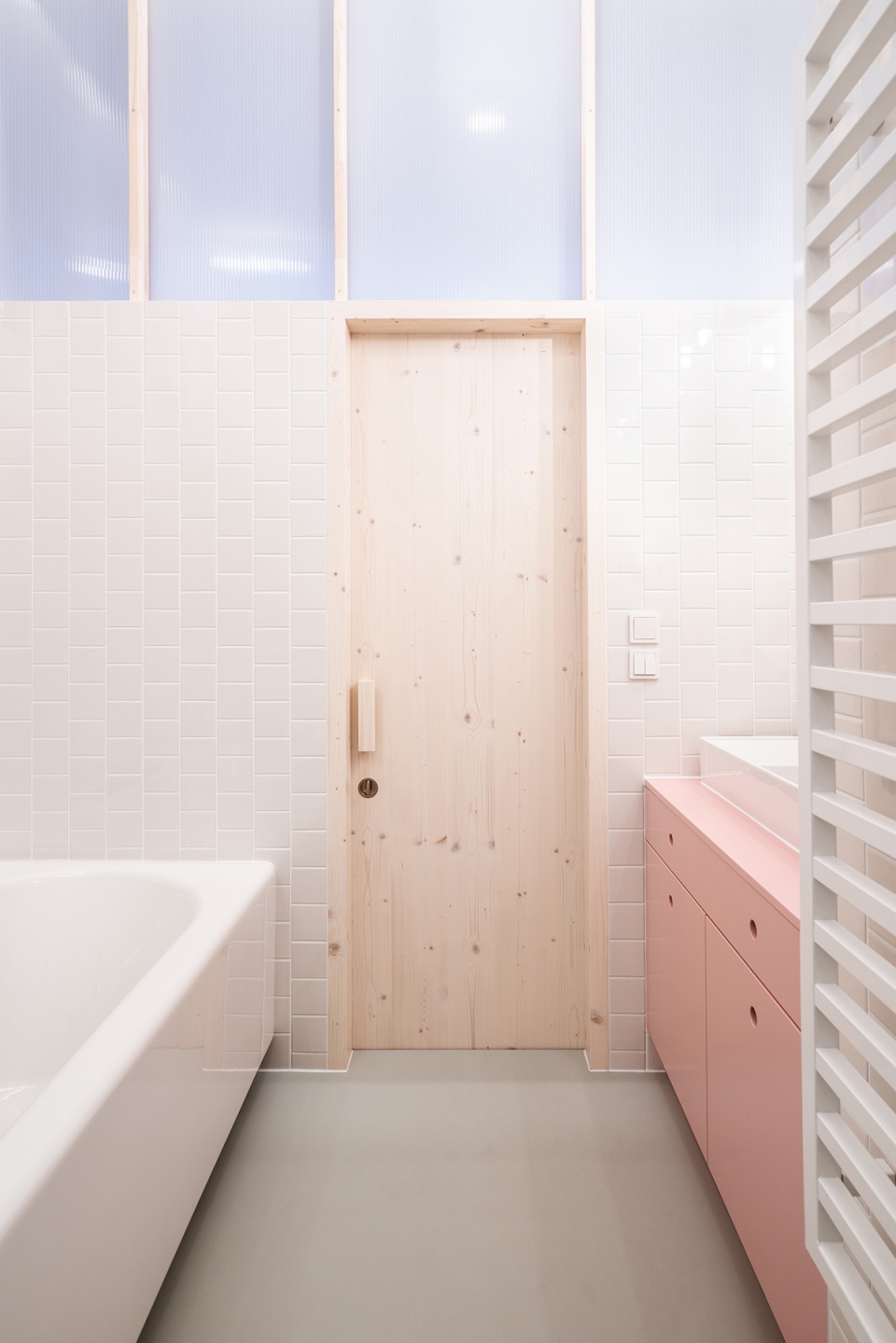 wohnung sch52 by batek architekten