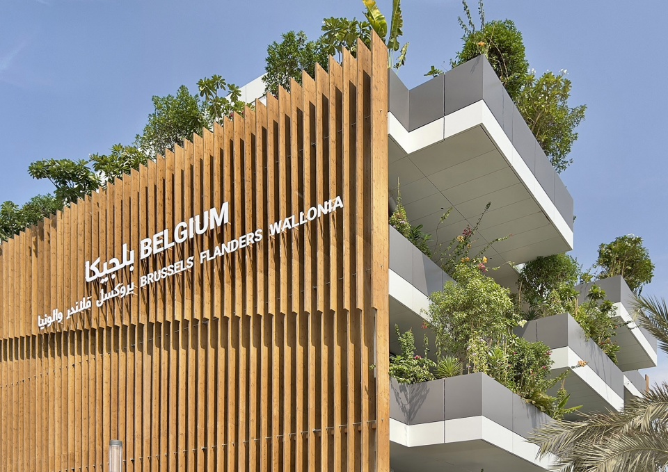 the green arch belgian pavilion at expo 2020 dubai by vincent callebaut architectures assar architects