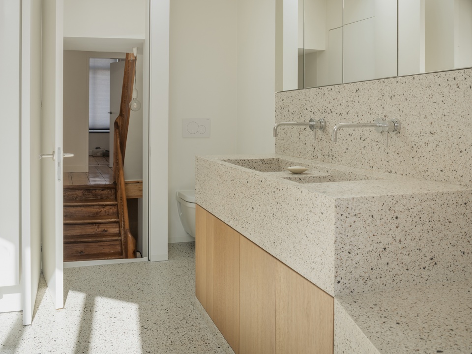 house c df by graux baeyens architecten