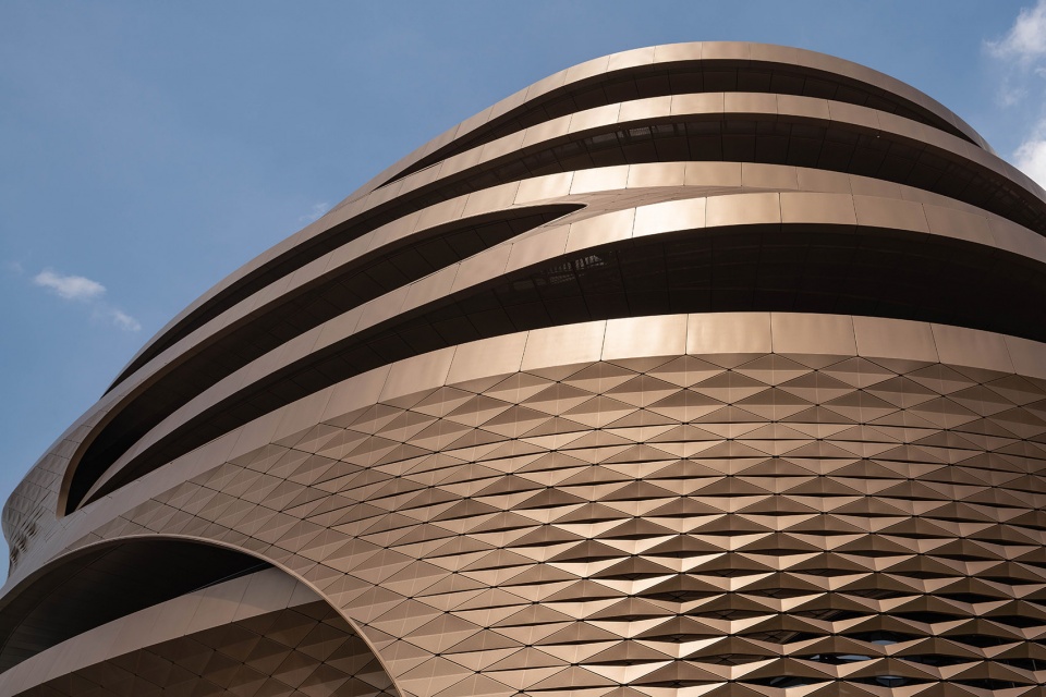 infinitus plaza guangzhou china by zaha hadid architects