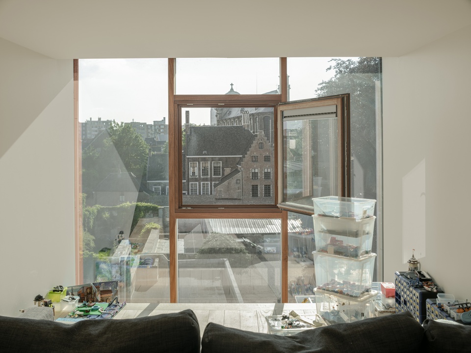 house c df by graux baeyens architecten