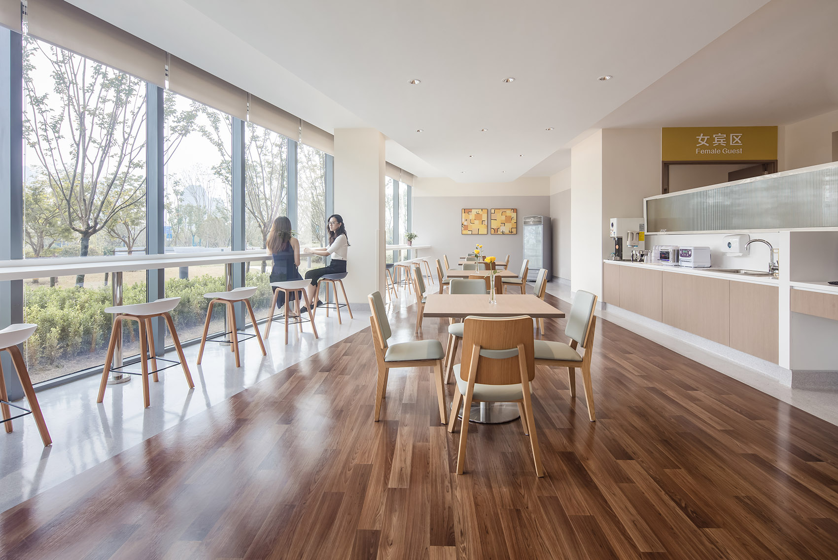 Jiaxing Kaiyi Hospital China by B H