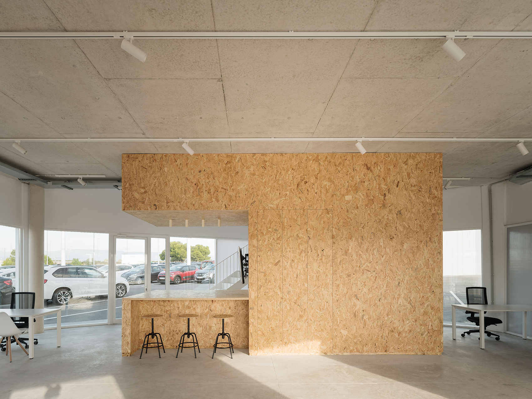 gomotor store by nora studio 1