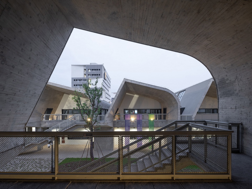 china academy of art liangzhu campus by atelier fcjz