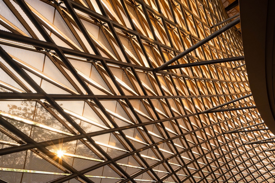 infinitus plaza guangzhou china by zaha hadid architects