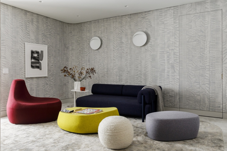 renovation of a carnegie hill apartment by mkca