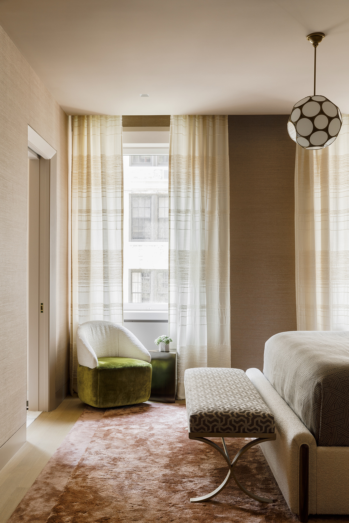 renovation of a carnegie hill apartment by mkca