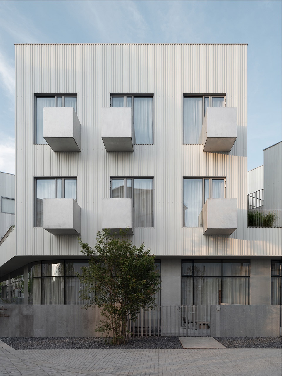 Aranya theTANG hotel BLUE Architecture Studio