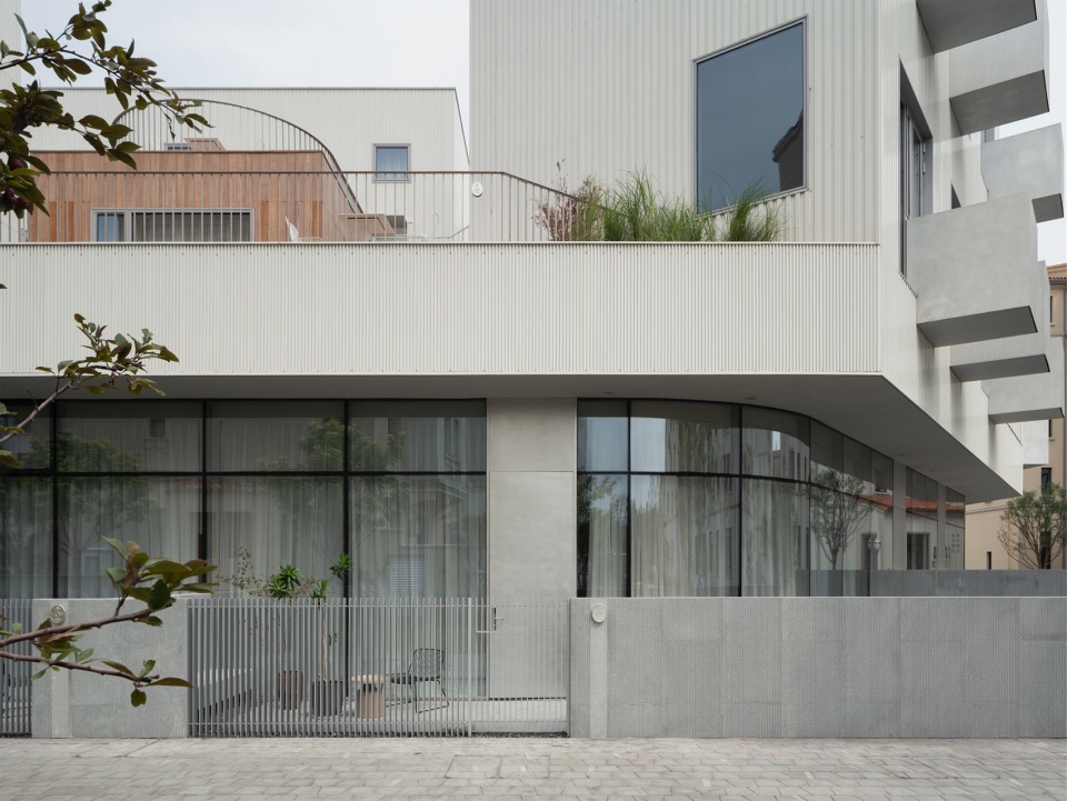 Aranya theTANG hotel BLUE Architecture Studio