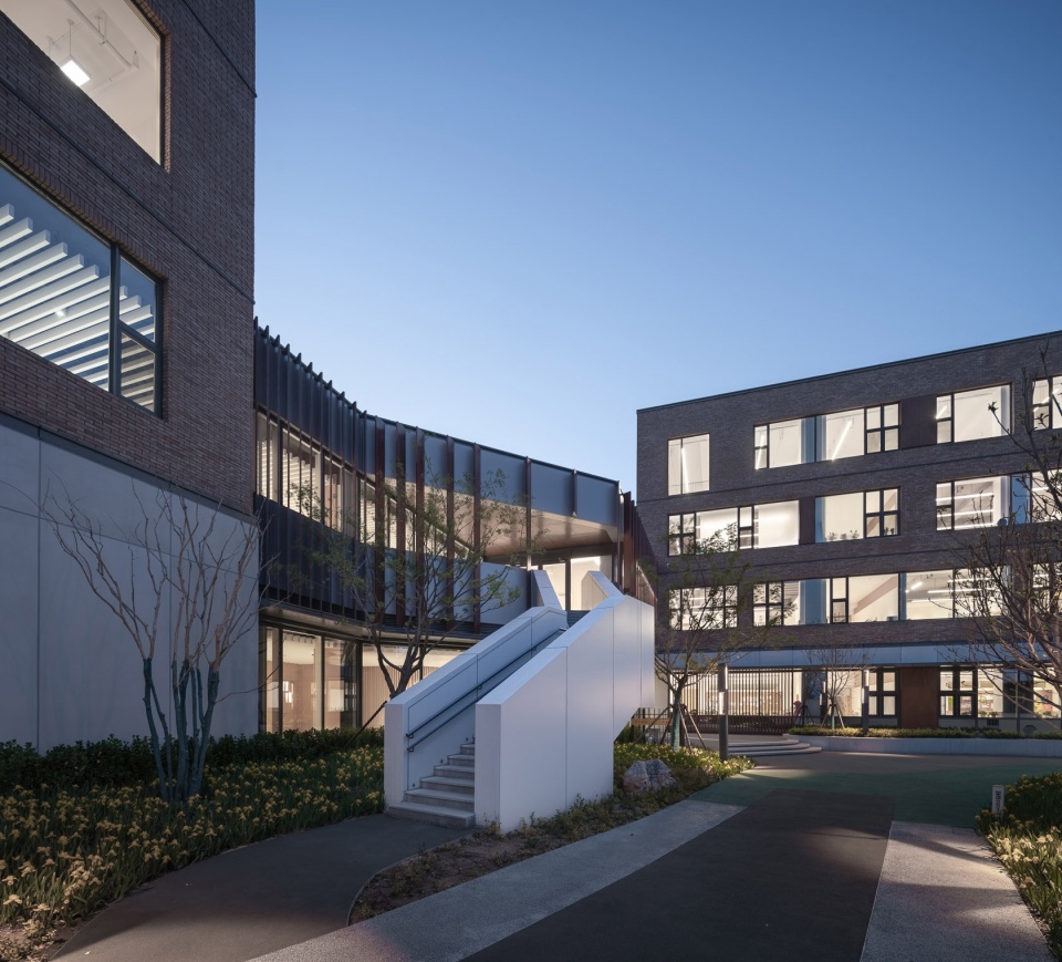 Weifang Goer School gad