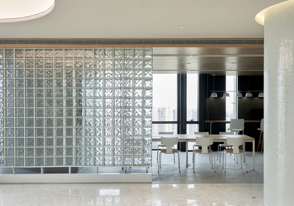 streamland office by ustudies projects