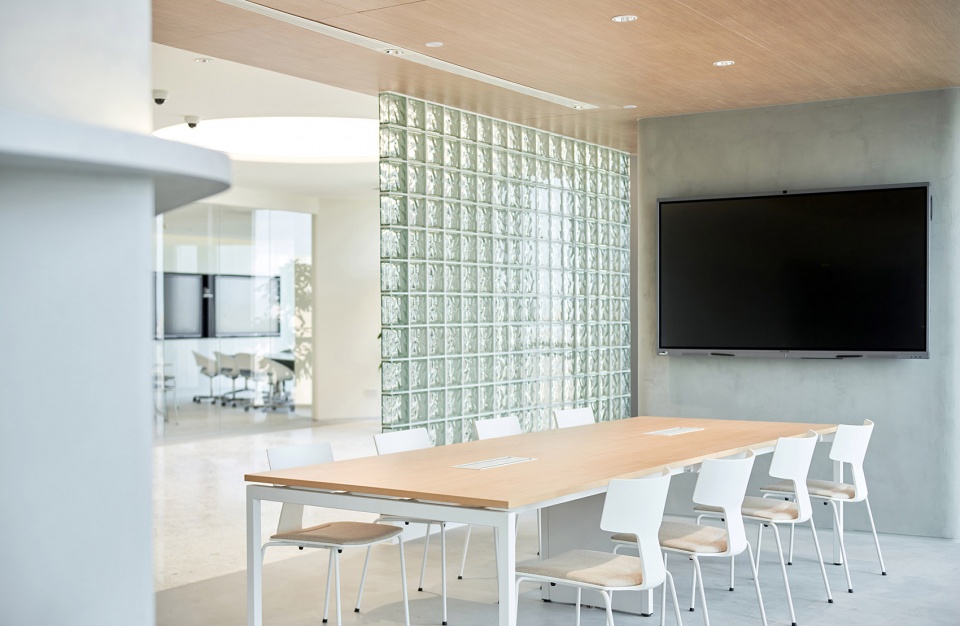 streamland office by ustudies projects