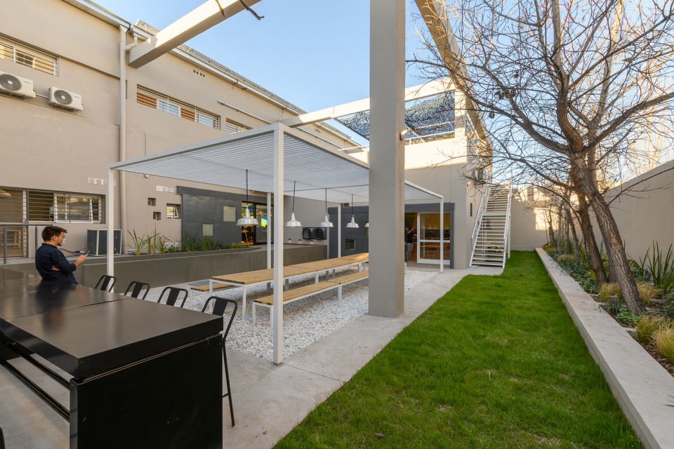ENCODE OFFICES Avendano Boffi Ferreyra arquitectos