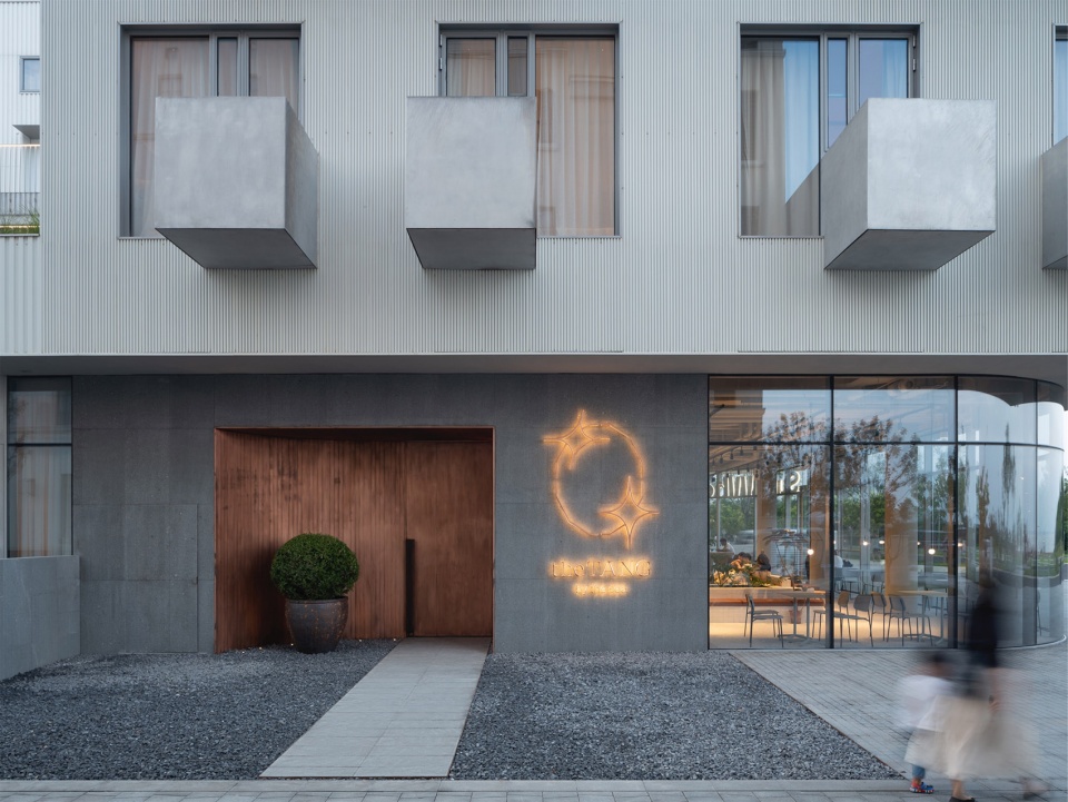 Aranya theTANG hotel BLUE Architecture Studio