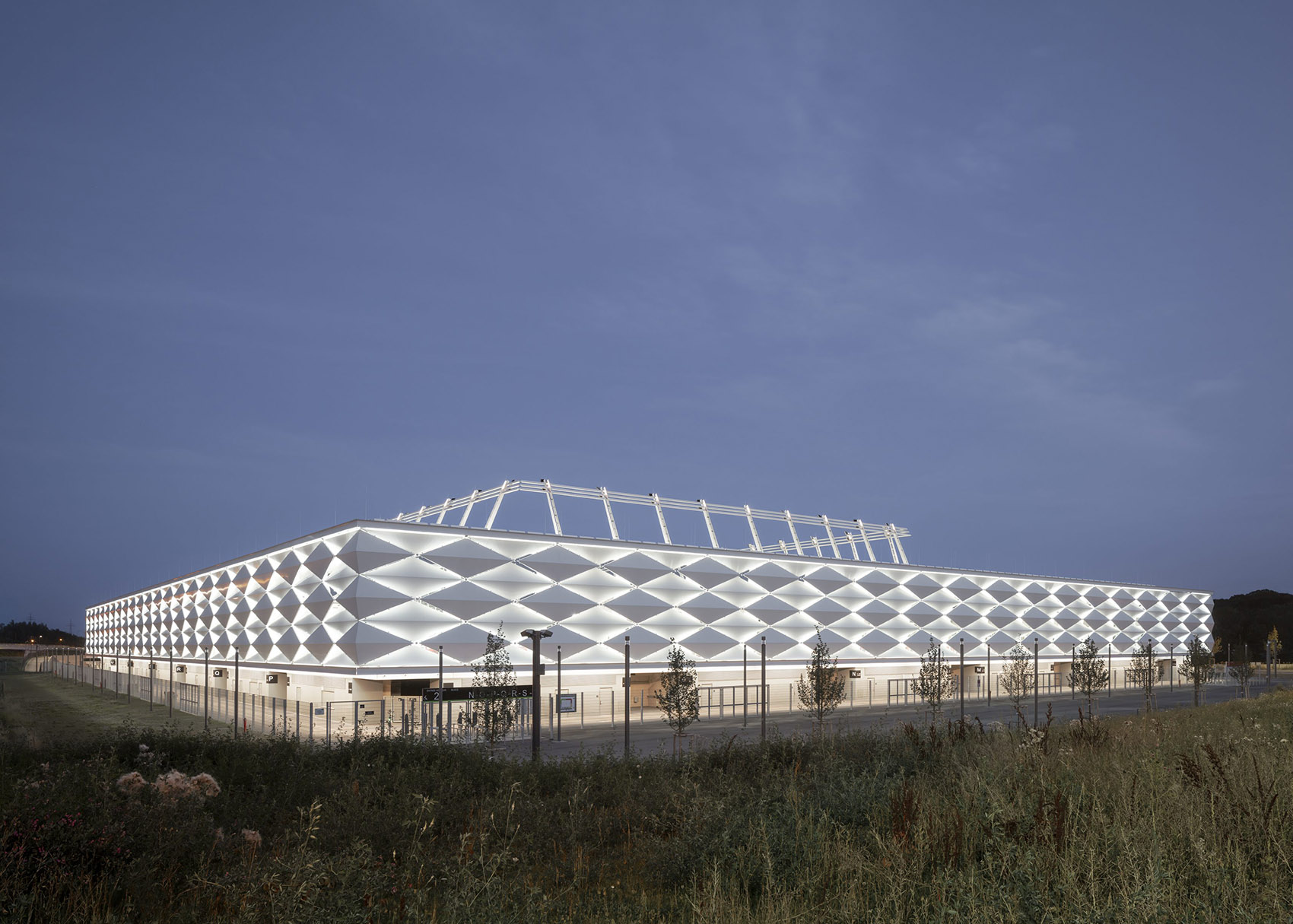 stade de luxembourg football and rugby stadium by gmp