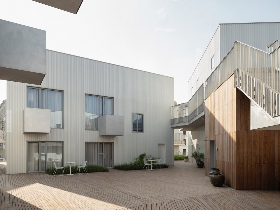 Aranya theTANG hotel BLUE Architecture Studio 1
