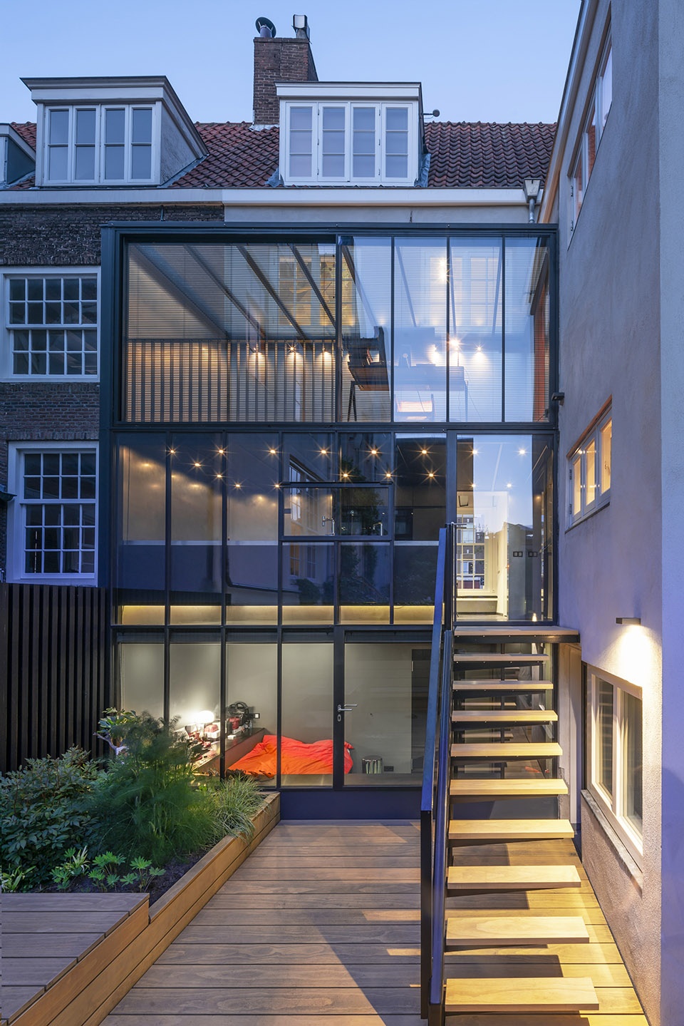 vijzelgracht house by benthem crouwel architects
