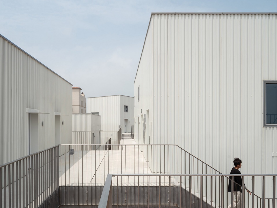 Aranya theTANG hotel BLUE Architecture Studio
