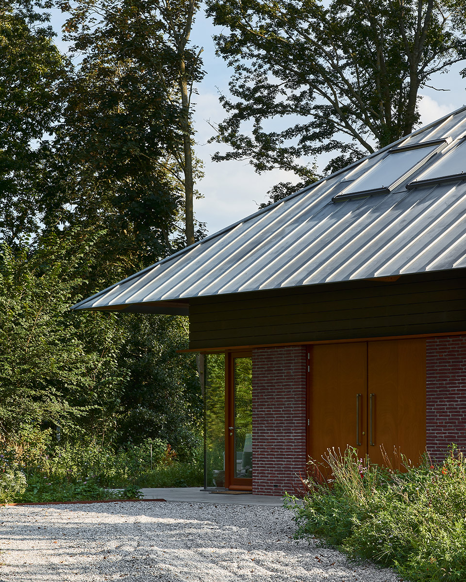 bosvilla noordwijk netherlands by kevin veenhuizen architects