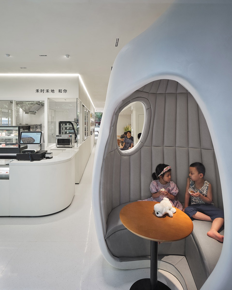 Home in the community Convenience Store Design LM
