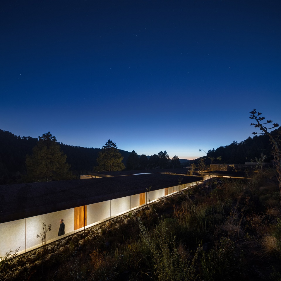 Hill House Manuel Cervantes Céspedes