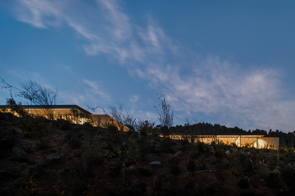Hill House Manuel Cervantes Céspedes